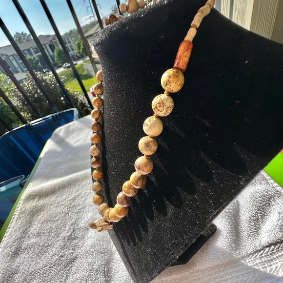 16" Stone Beaded Picture Jasper Necklace and Matching Earrings - Picture 9 of 13